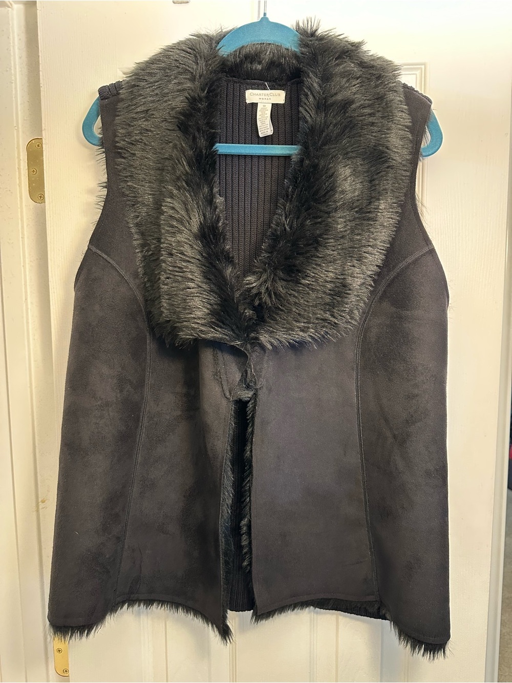 ๐ค๐ฅCharter Club Black Faux-Suede Vest with Faux-Fur CollarโPristine Condition, 1X